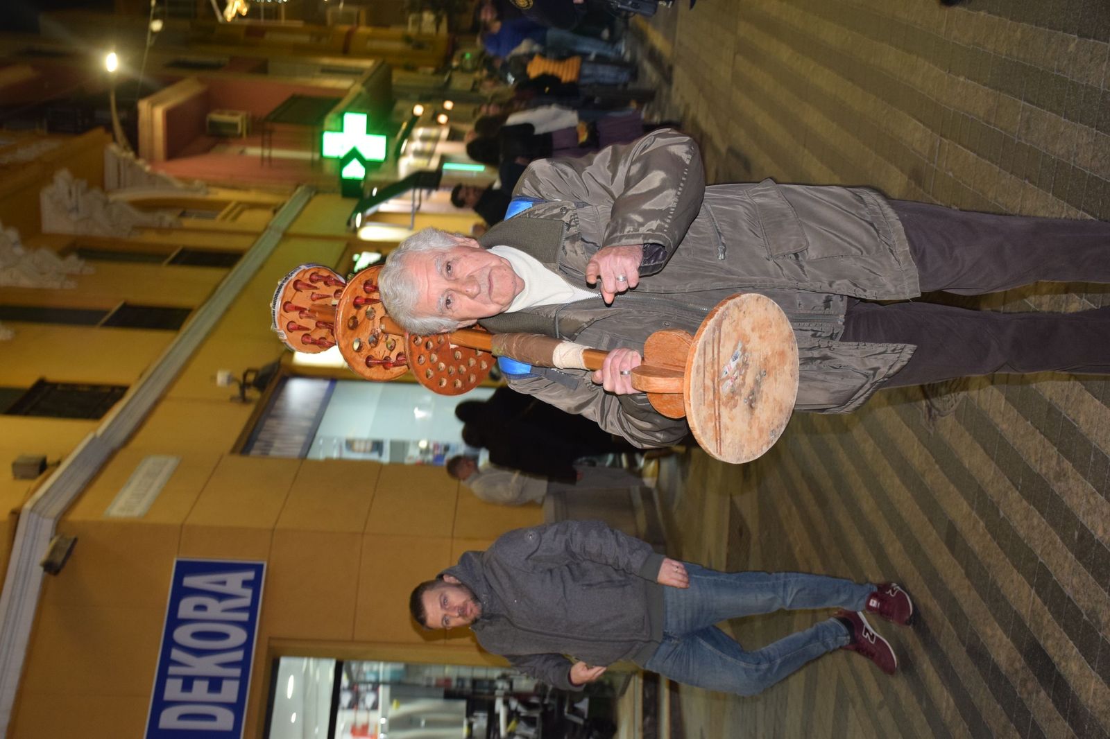 Los ceutíes se emocionan con la llegada de los Reyes Magos