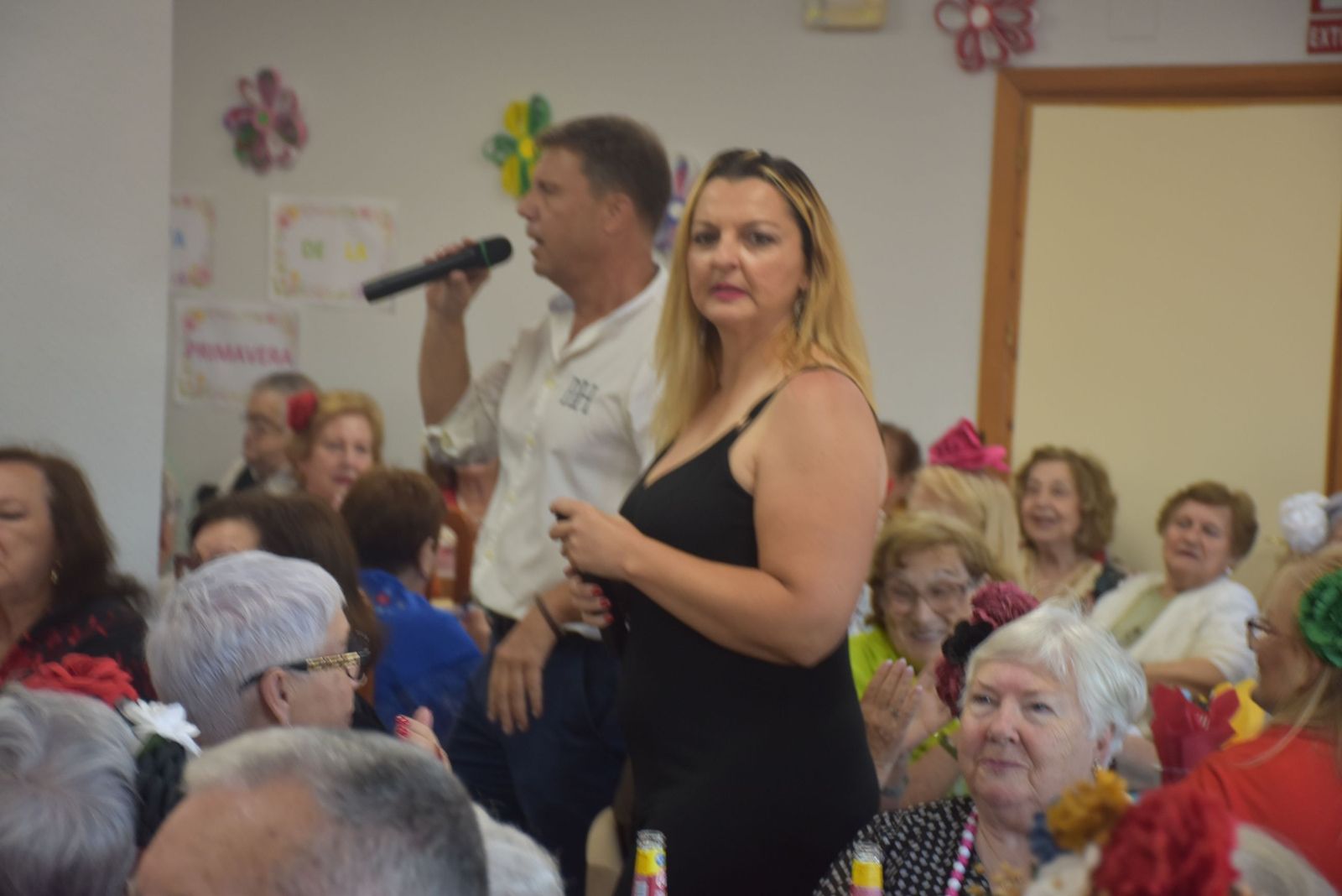 Villajovita se viste de feria para celebrar la primavera junto a sus mayores
