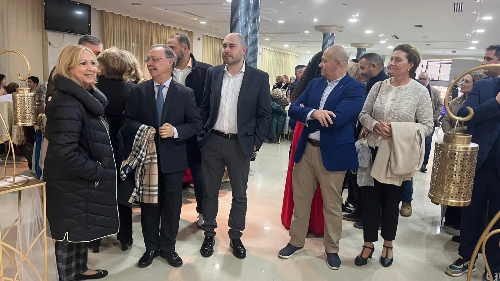 Mandatarios como Vivas y Triano durante la Shabana