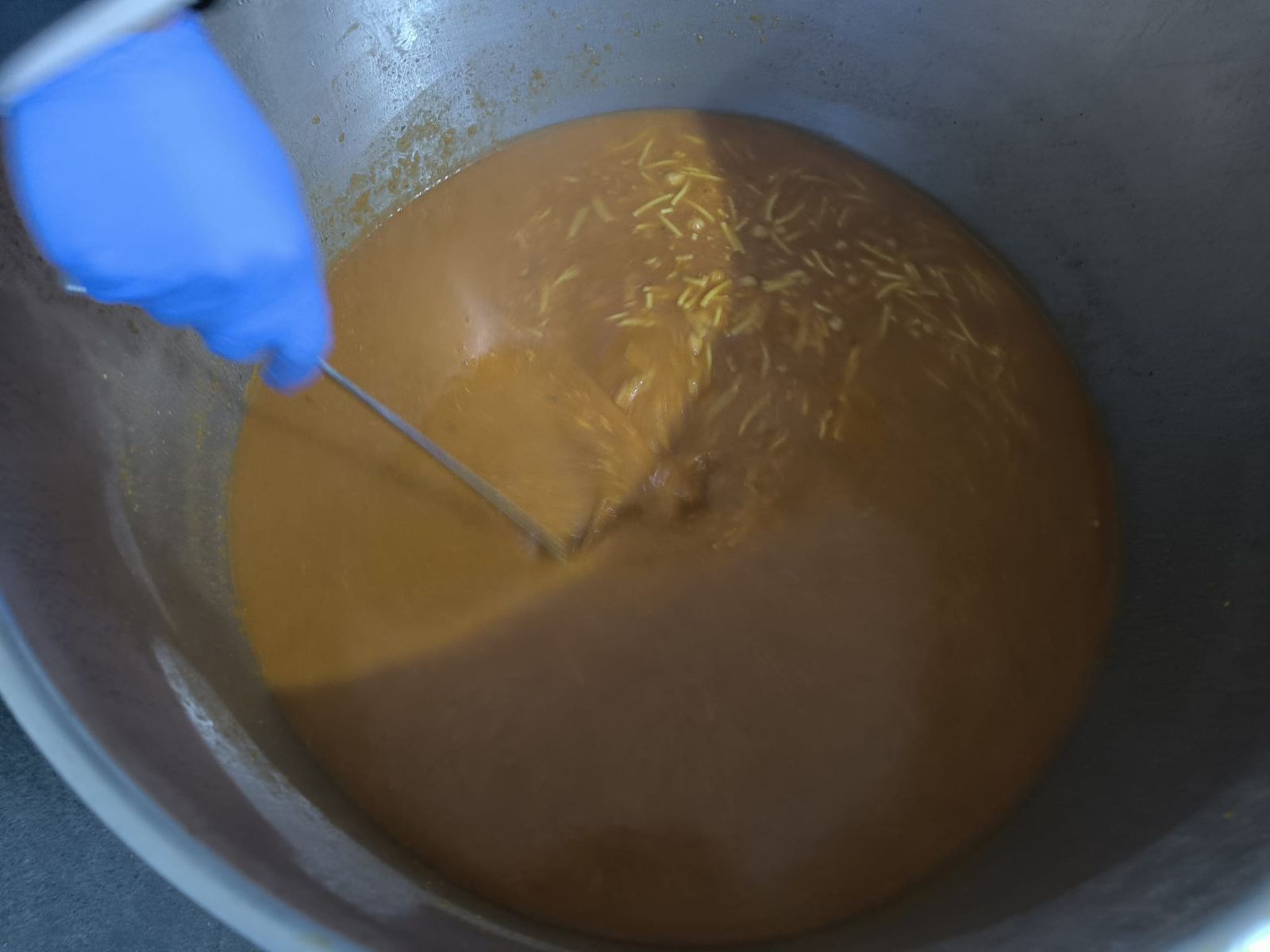 La prensa ceutí disfruta de un delicioso iftar en comunidad y de la mano de Luna Blanca