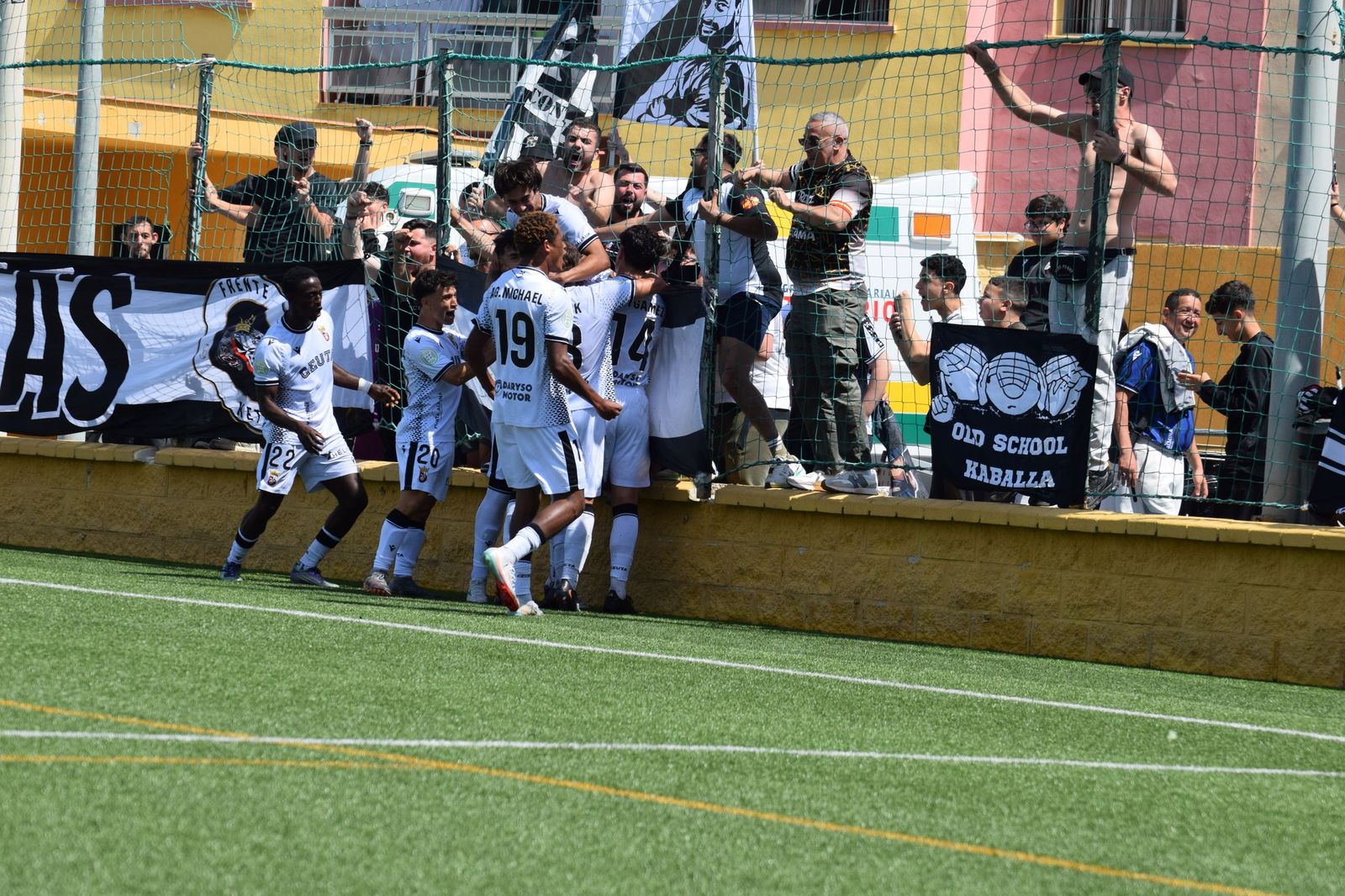 Partido AD Ceuta B-Dos Hermanas