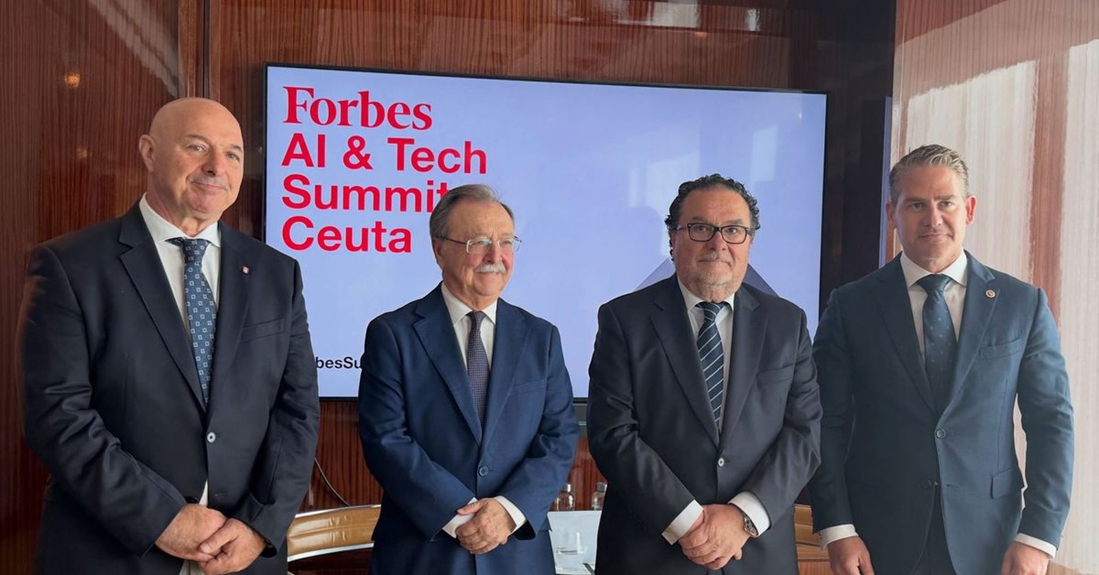 Ceuta reúne a líderes institucionales y tecnológicos en el Forbes Ceuta AI & Tech Summit