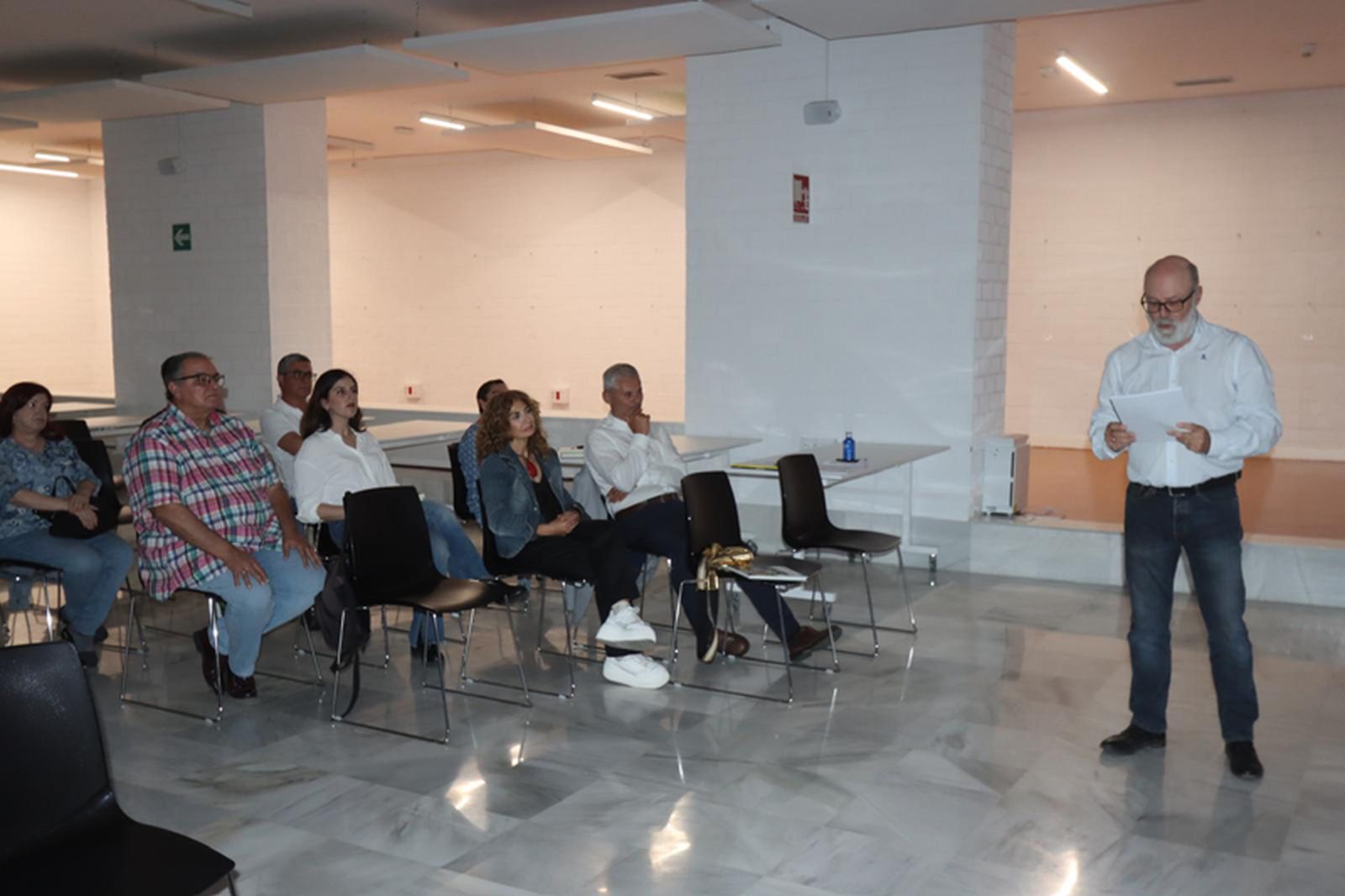 Justino Lara durante la conferencia 'La masonería en el cómic'. / FOTO REDUAN Justino Lara durante la conferencia 'La masonería en el cómic'. / FOTO REDUAN
