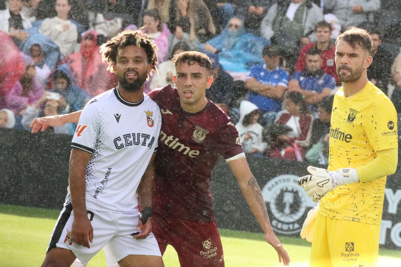 FOTOGALERÍA | El intenso encuentro entre la AD Ceuta y el Leganés en el Alfonso Murube