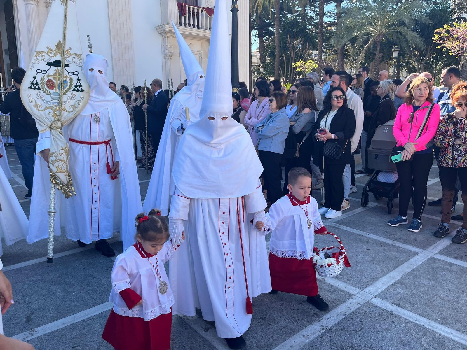 El Resucitado pone un brillante cierre a la Semana Santa de 2026