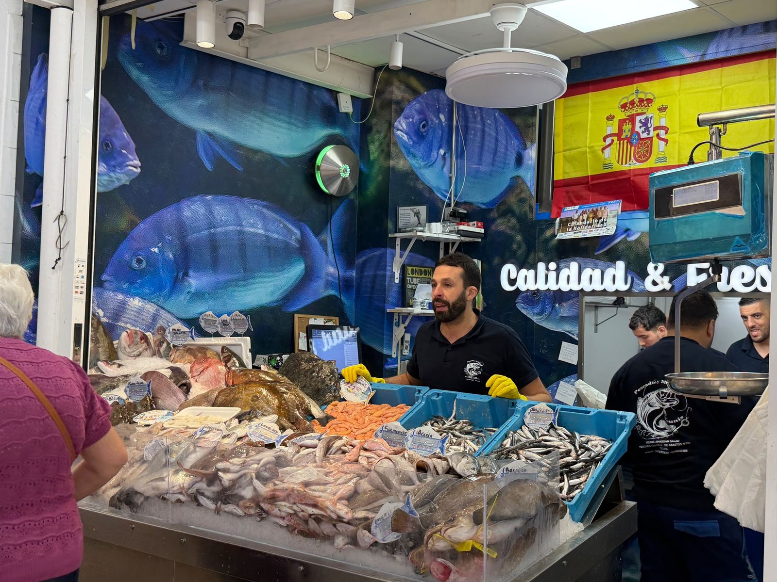 Puesto de pescadería en Ceuta.
