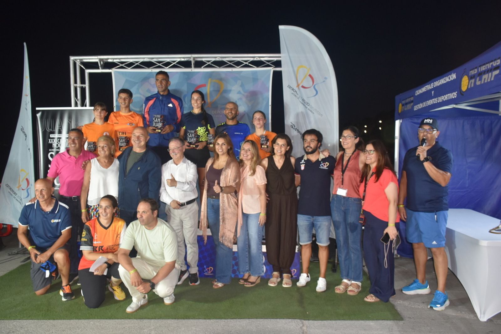 Foto de familia de los ganadores