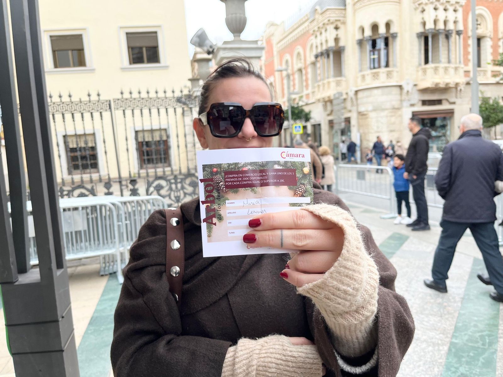 Papeleta ganadora del primer sorteo del Árbol de los Deseos de la Cámara de Comercio