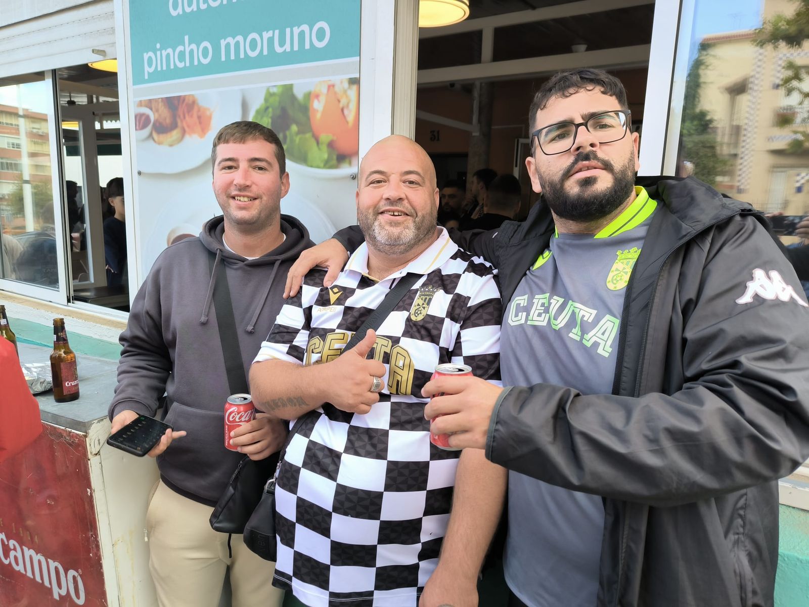 FOTOGALERÍA | Así vio Nicol's a los caballas durante la previa al partido de la AD Ceuta y el Leganés