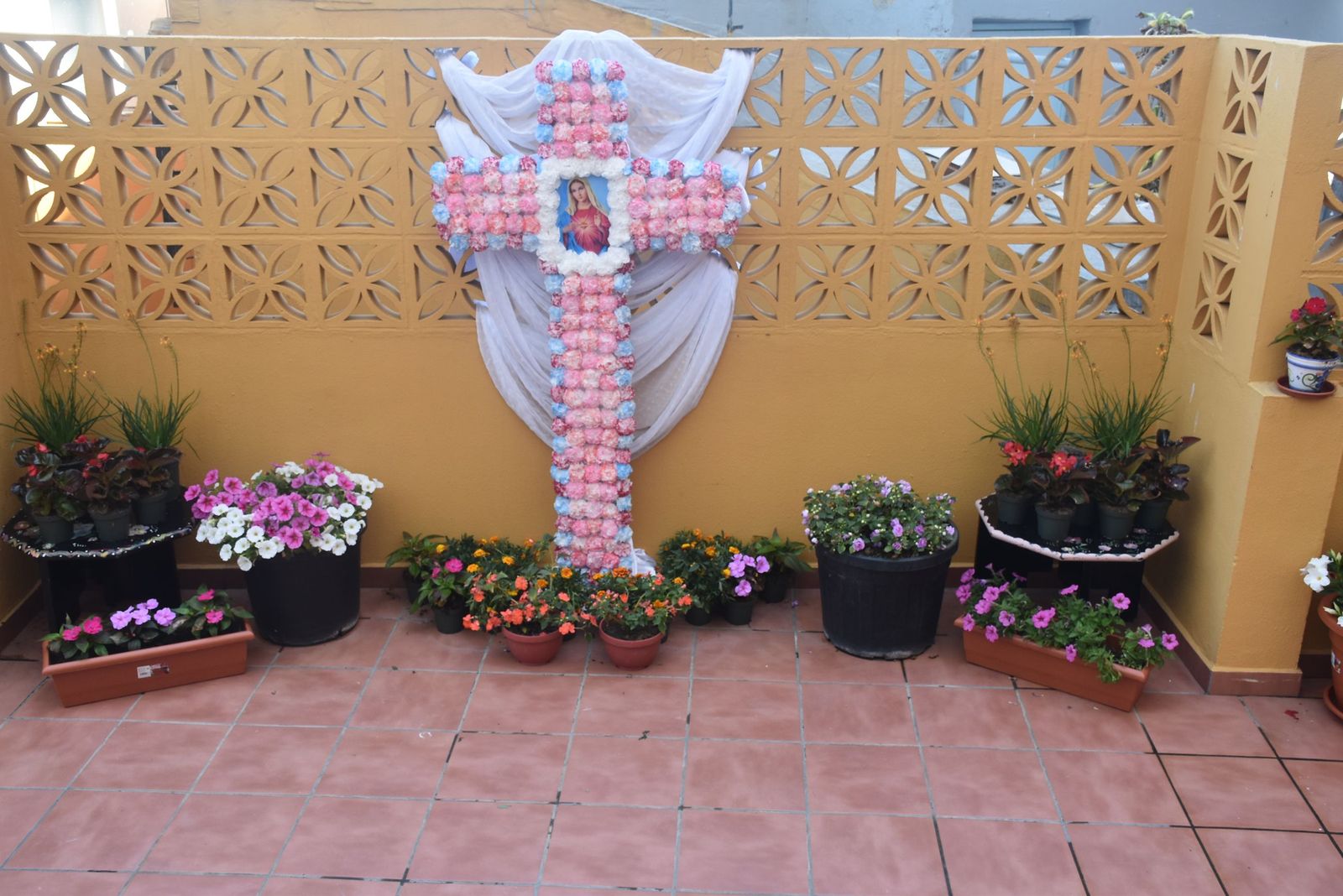 Villajovita se viste de feria para celebrar la primavera junto a sus mayores