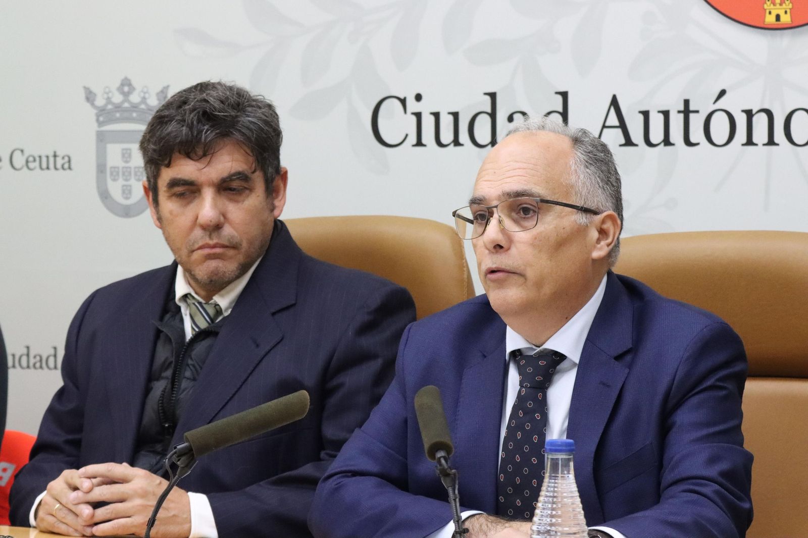 Conejo (izquierda) y Gaitán (derecha) durante la comparecencia de este jueves por el temporal