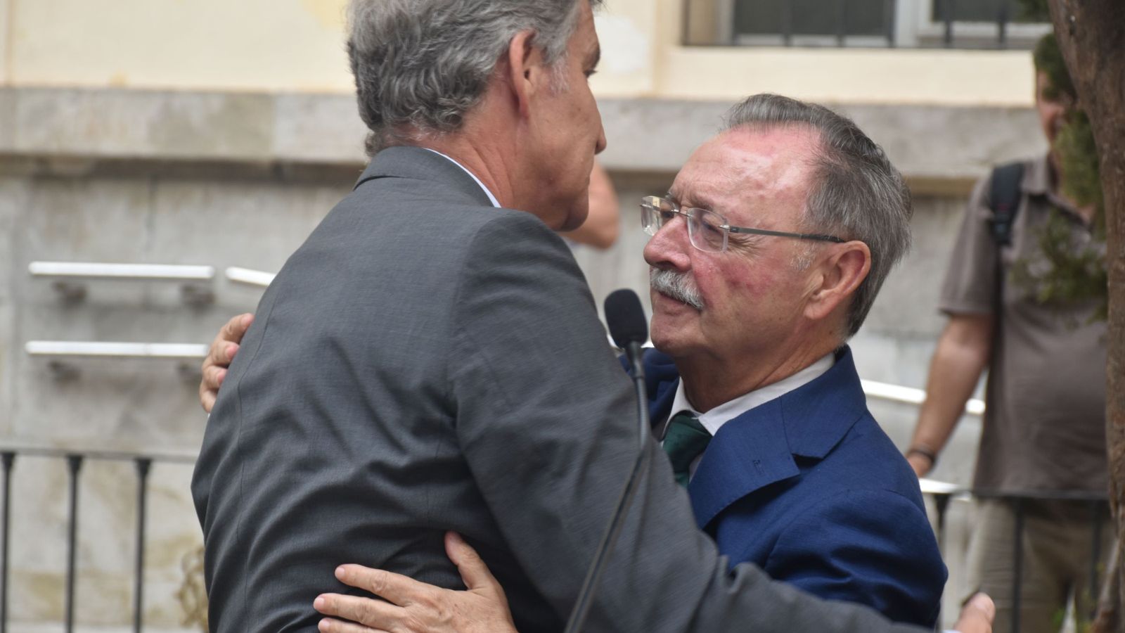 Feijóo muestra su cariño y aprecio al presidente Vivas