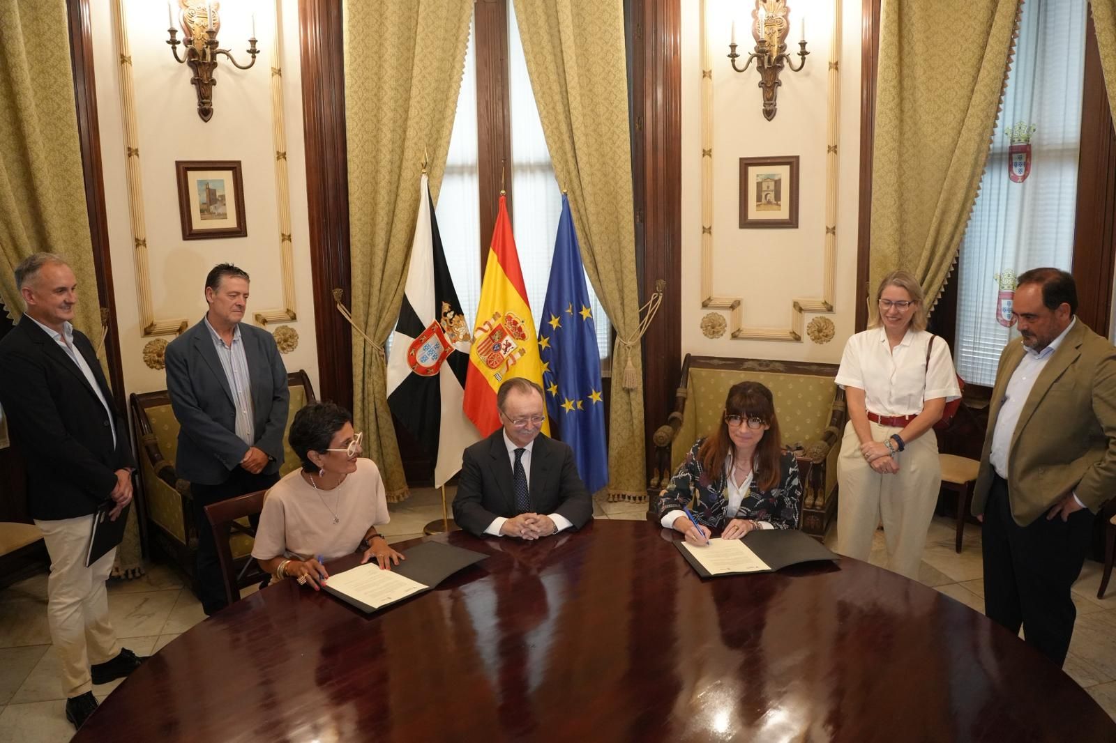 Ceuta se alía con Fundación Telefónica para abrir nuevas oportunidades laborales en la era digital
