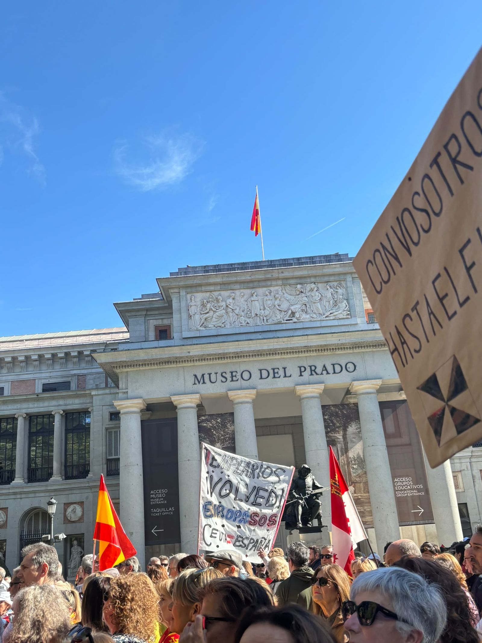 Miles de voces claman en Madrid por Ceuta y exigen soluciones al Gobierno