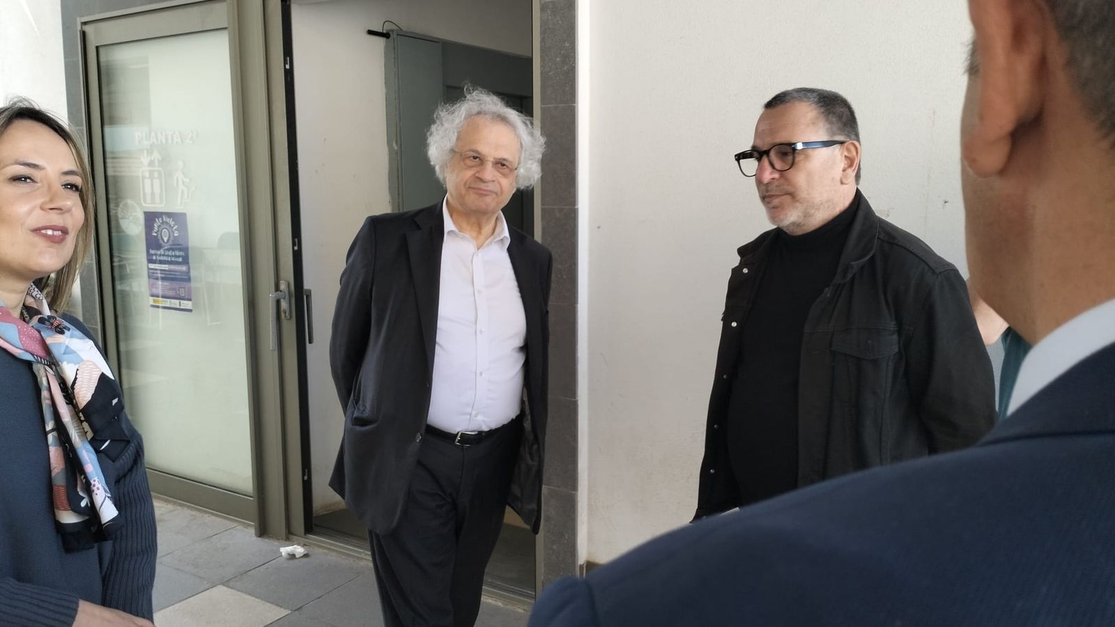 El autor, a su llegada al Campus Universitario