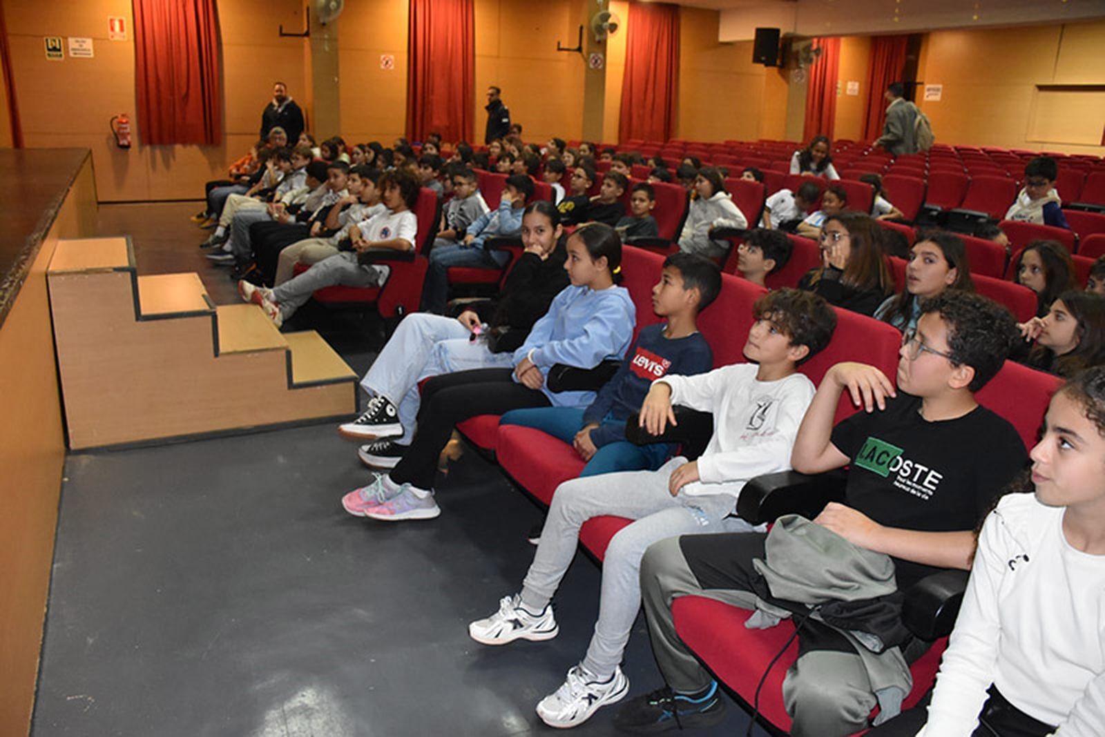 Los pequeños, durante la actividad/FOTO NICOL'S