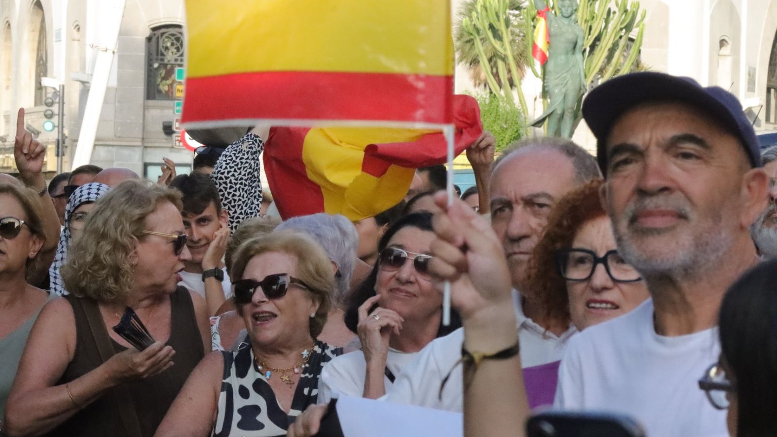 Concentración de las Cuatro Culturas por la convivencia y por soluciones ante la crisis migratoria