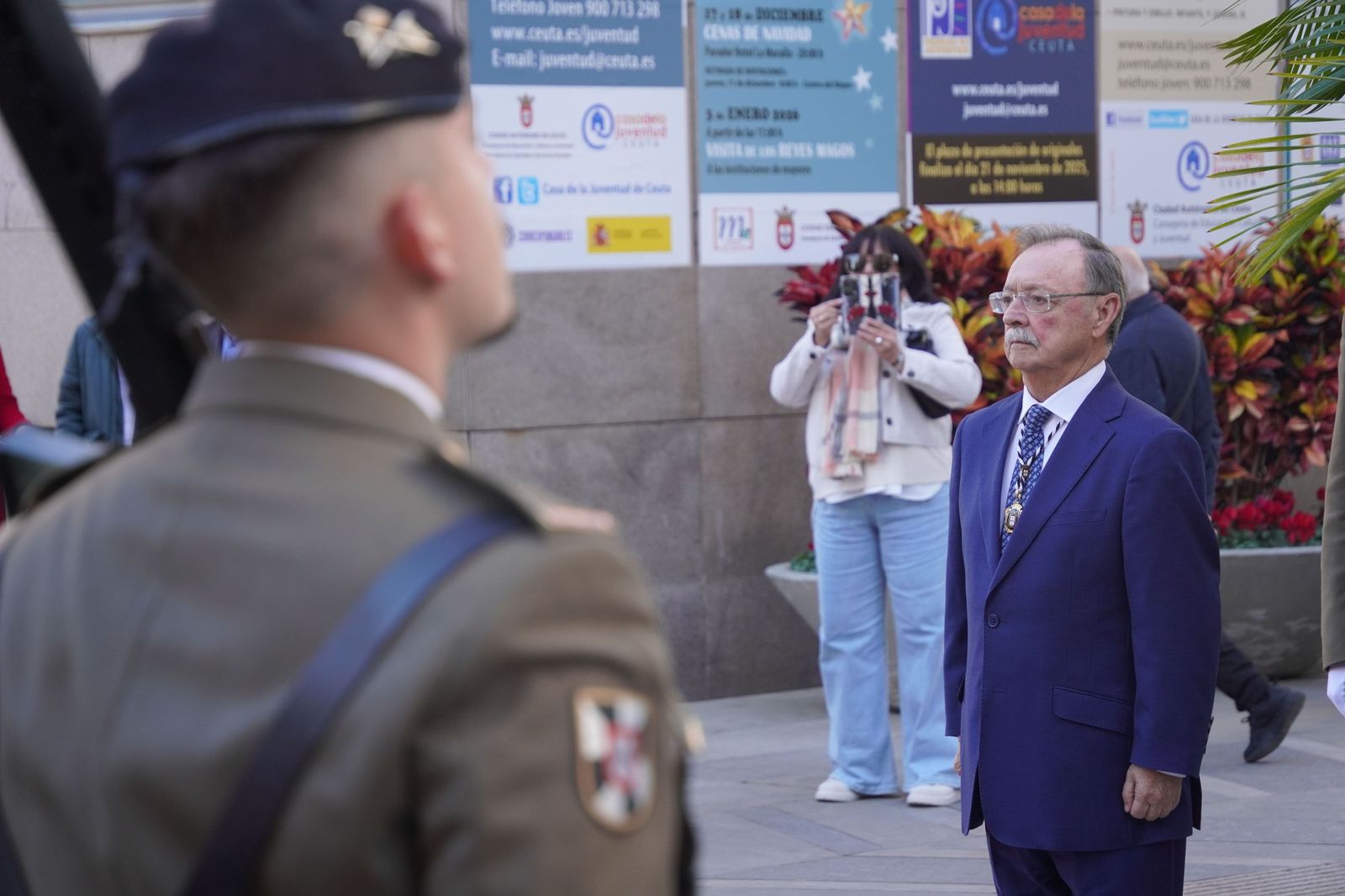Así ha sido la imposición de la Medalla de Plata de la Ciudad a Caballería