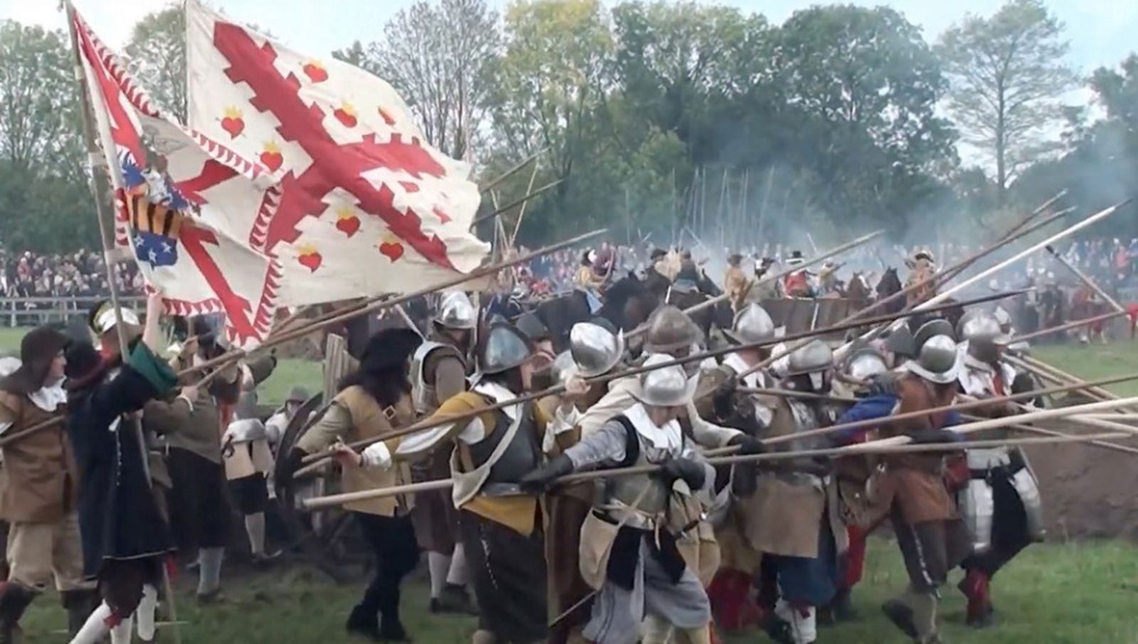 Los Tercios de Flandes con la gloriosa cruz de Borgoña. / CEDIDA