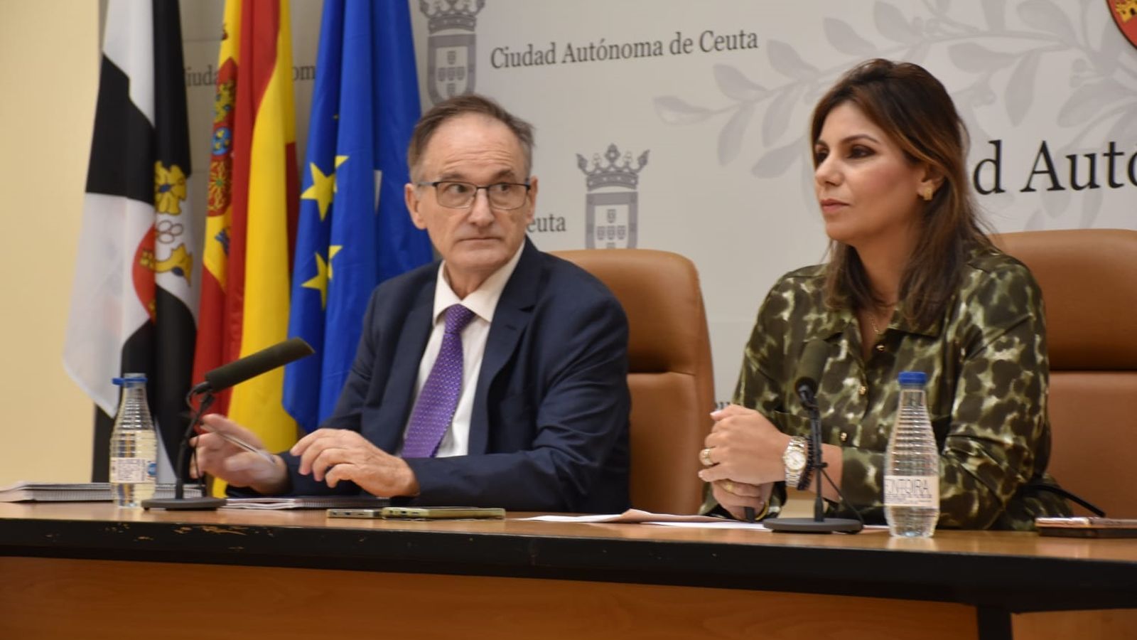 Jesús Lopera y Nabila Benzina, durante la rueda de prensa Jesús Lopera y Nabila Benzina, durante la rueda de prensa