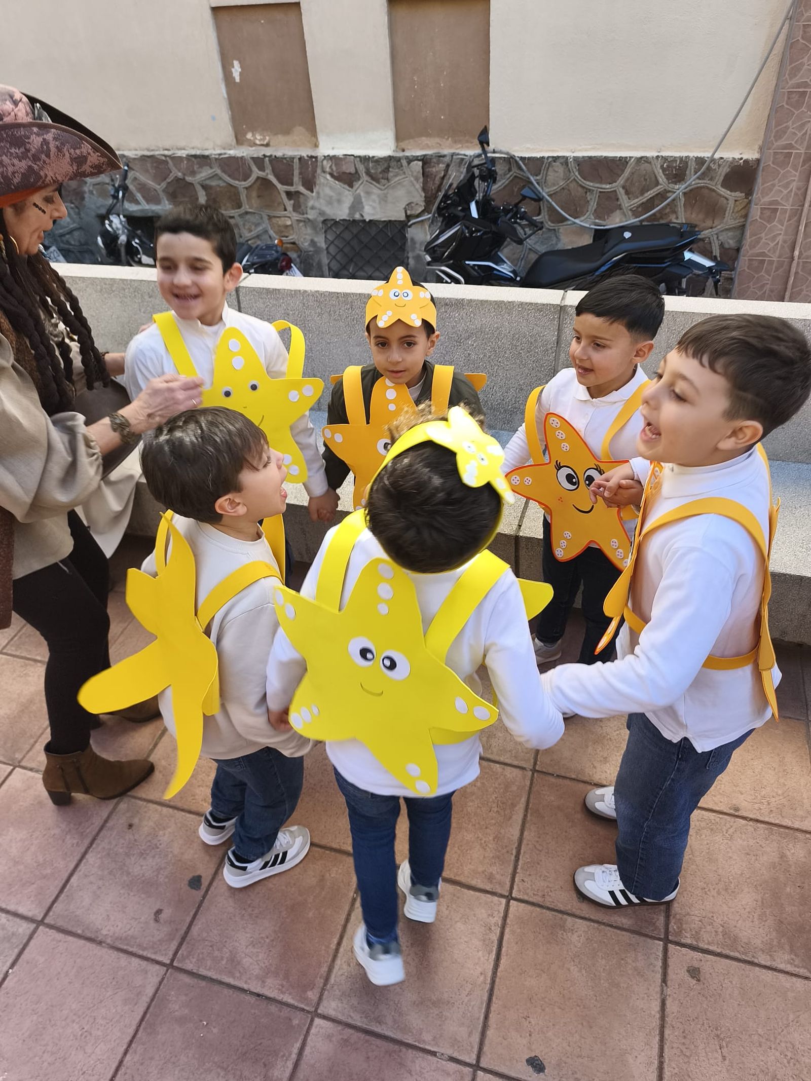 El Vicente Aleixandre celebra el Carnaval bajo la temática "Exploradores del mar"