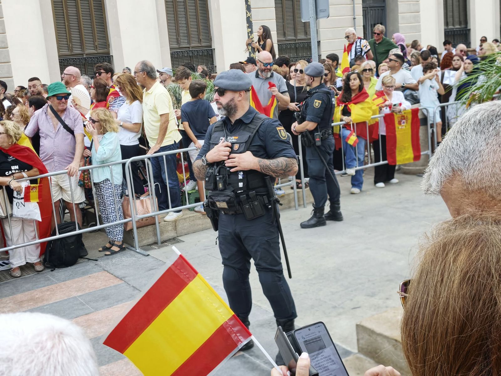 El gran despliegue de 1.800 efectivos que protege a los Reyes en Ceuta