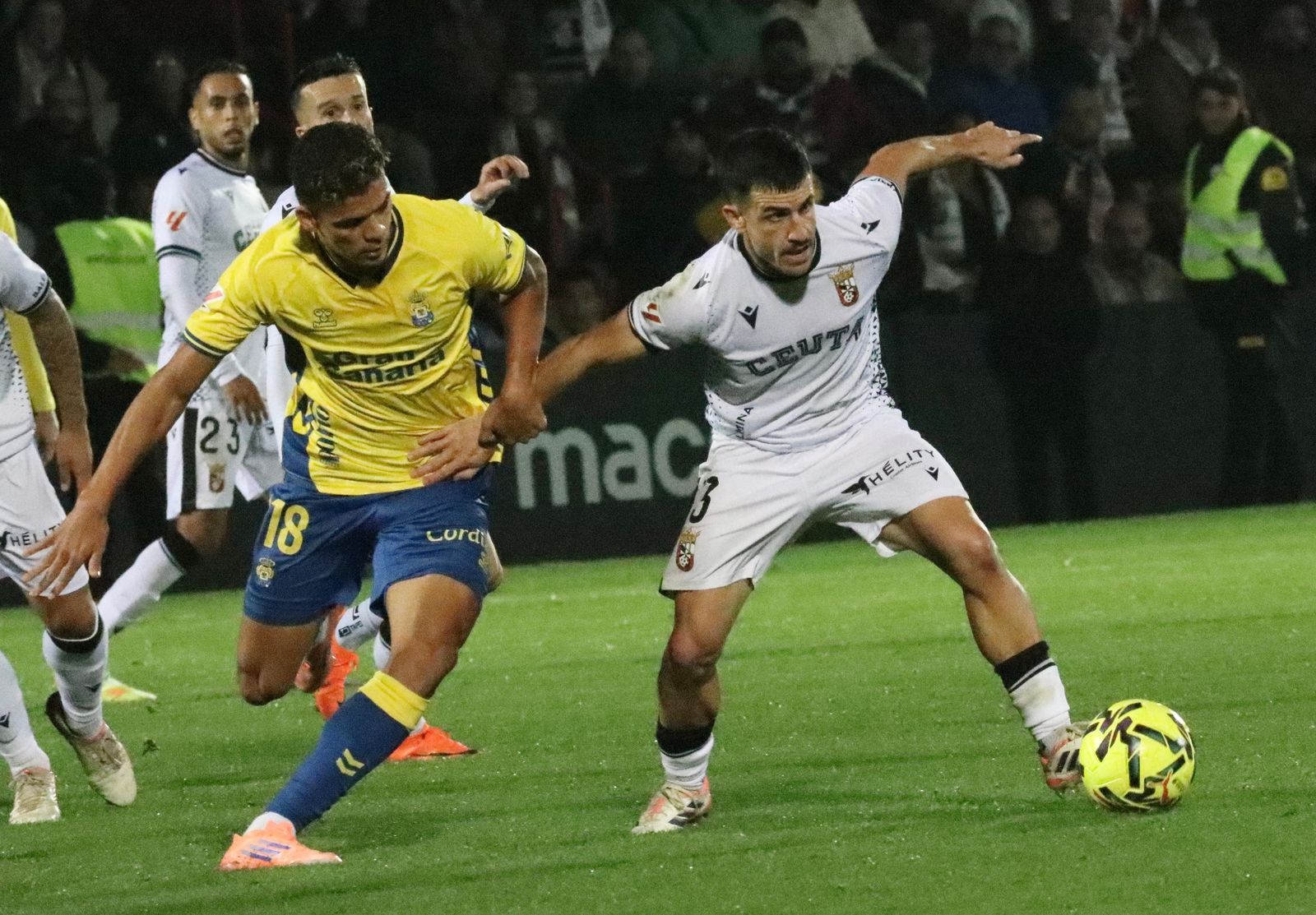 Reparto de puntos entre el conjunto Caballa y el conjunto Canario