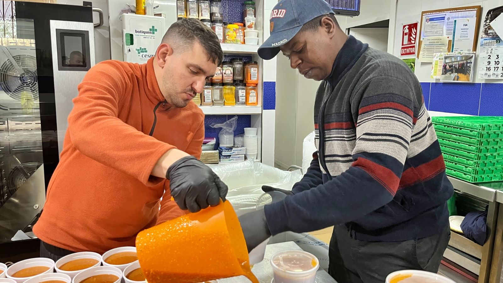 Luna Blanca supera las 80.000 raciones y redobla su ayuda a los más vulnerables