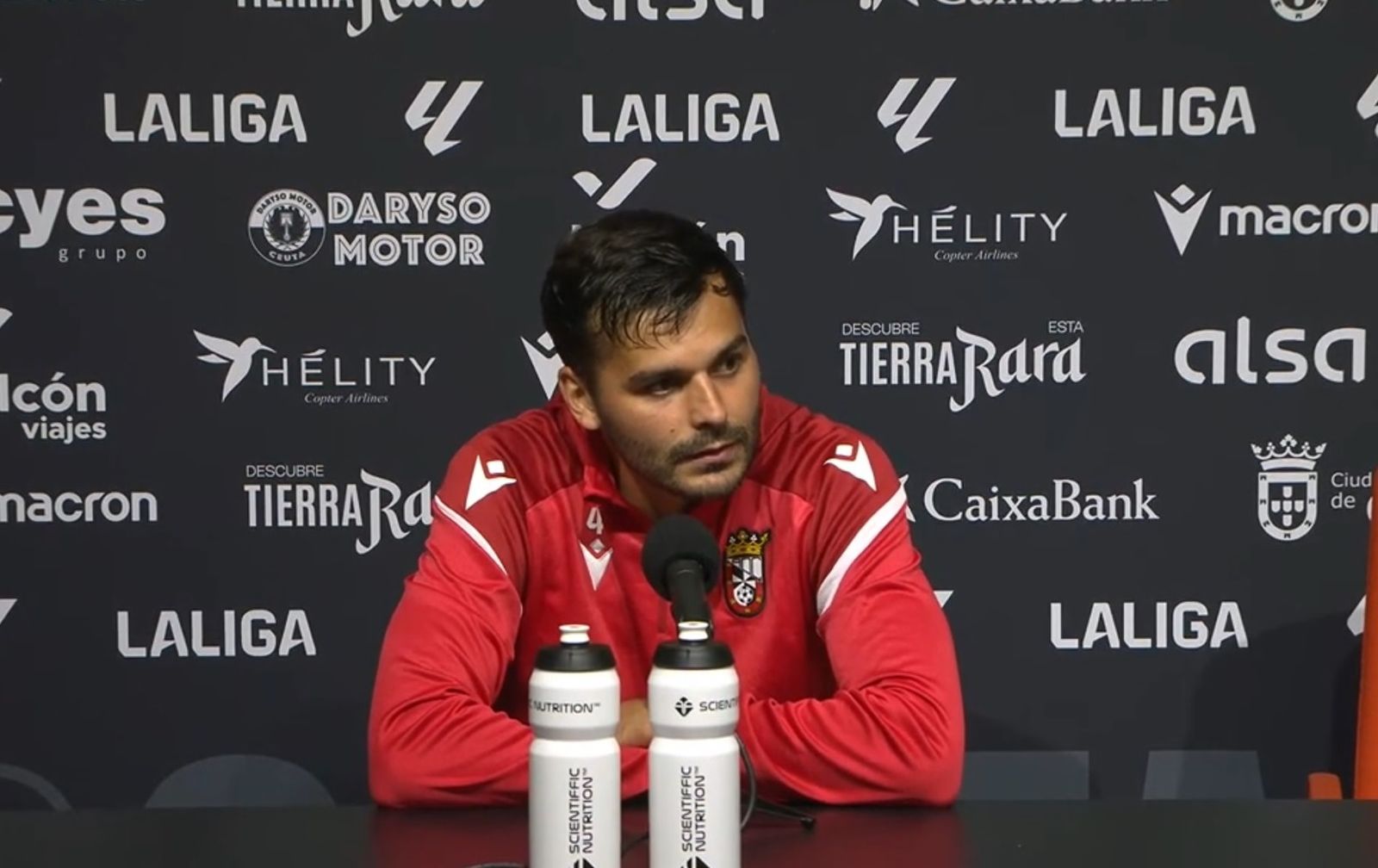 Capa, en rueda de prensa