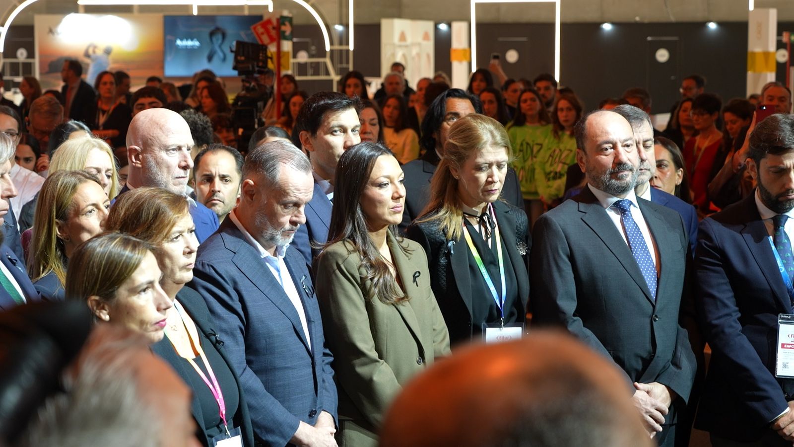 Ceuta inicia su participación en FITUR asistiendo al homenaje a las víctimas de Adamuz en el stand de Andalucía
