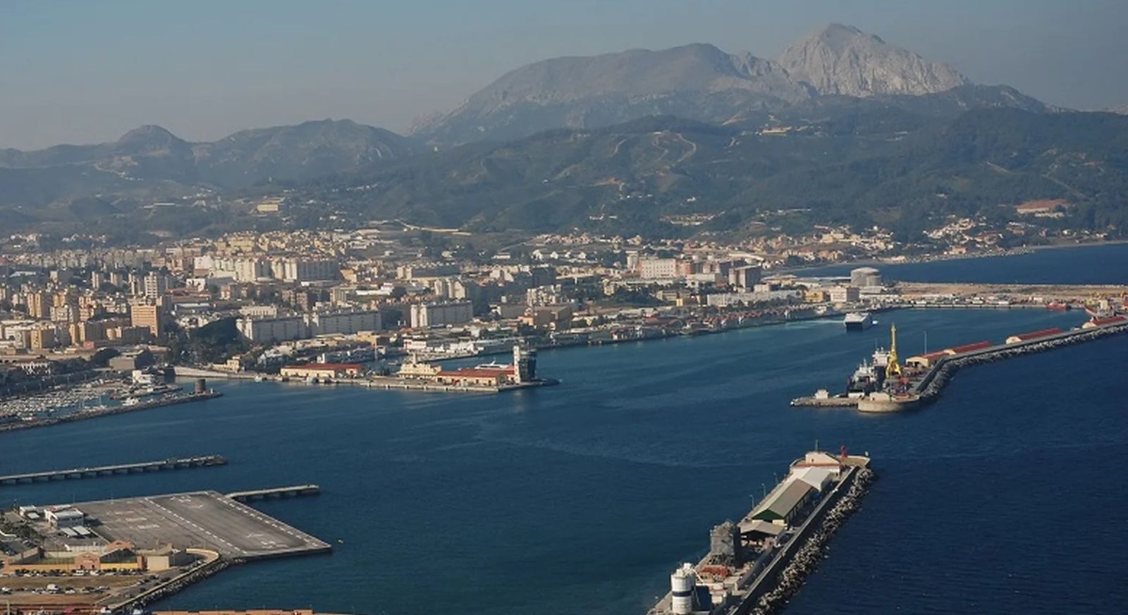 Consulta todos los horarios de barcos entre Ceuta y Algeciras en un clic
