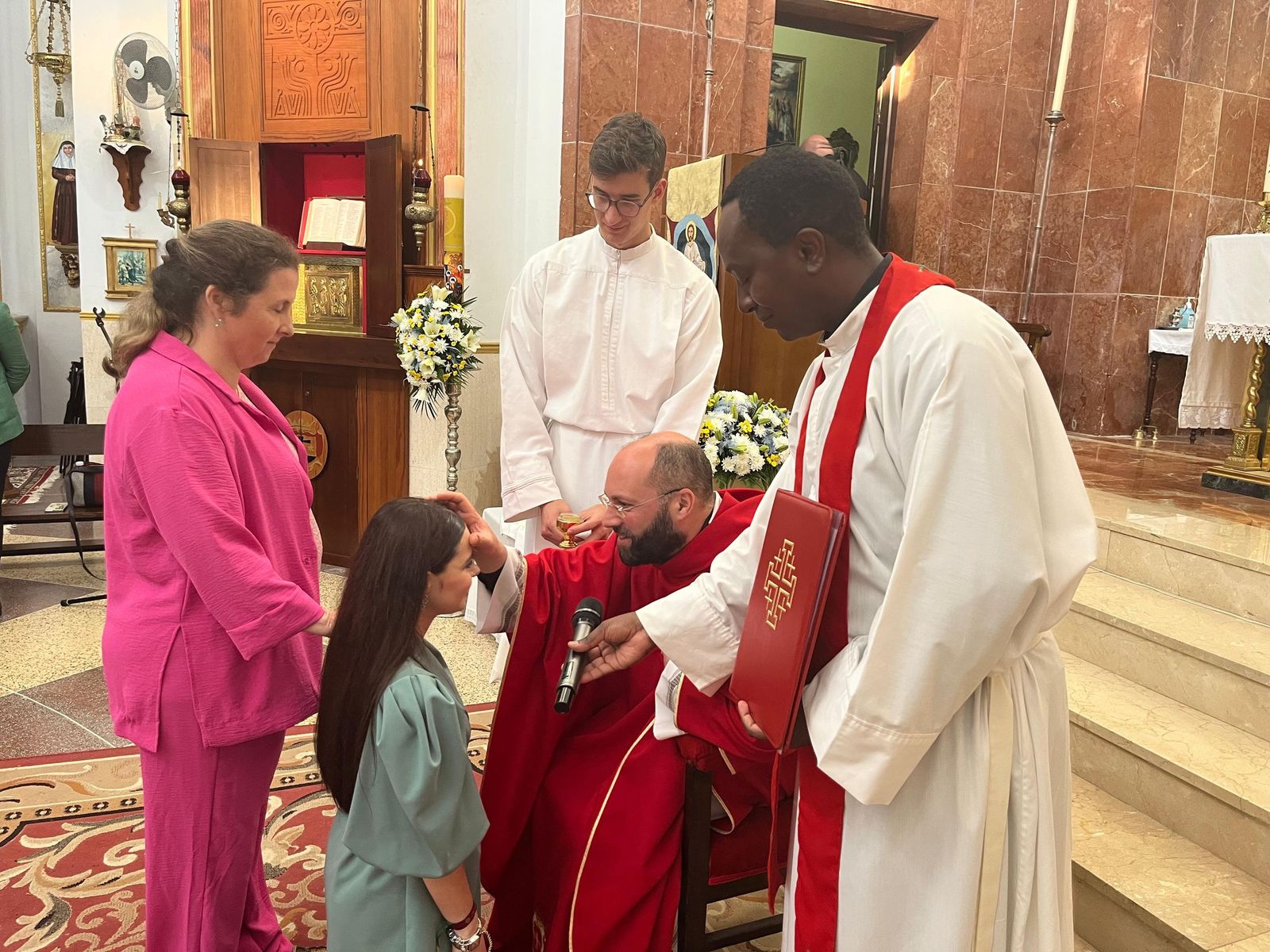 Confirmaciones en la Parroquia de Santa Teresa