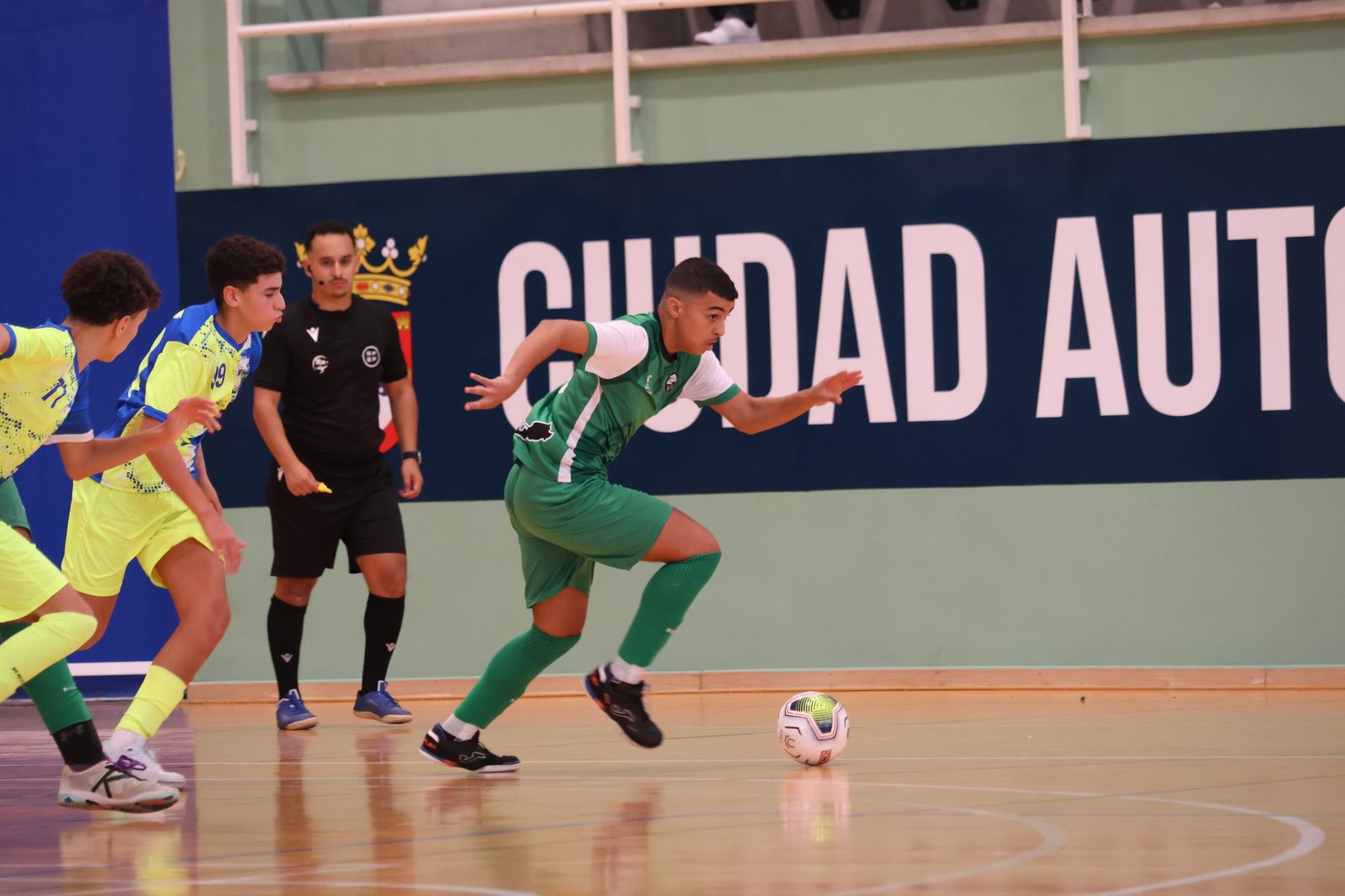El Bahía Atlético, primer líder de la Liga Juvenil de Fútbol-sala