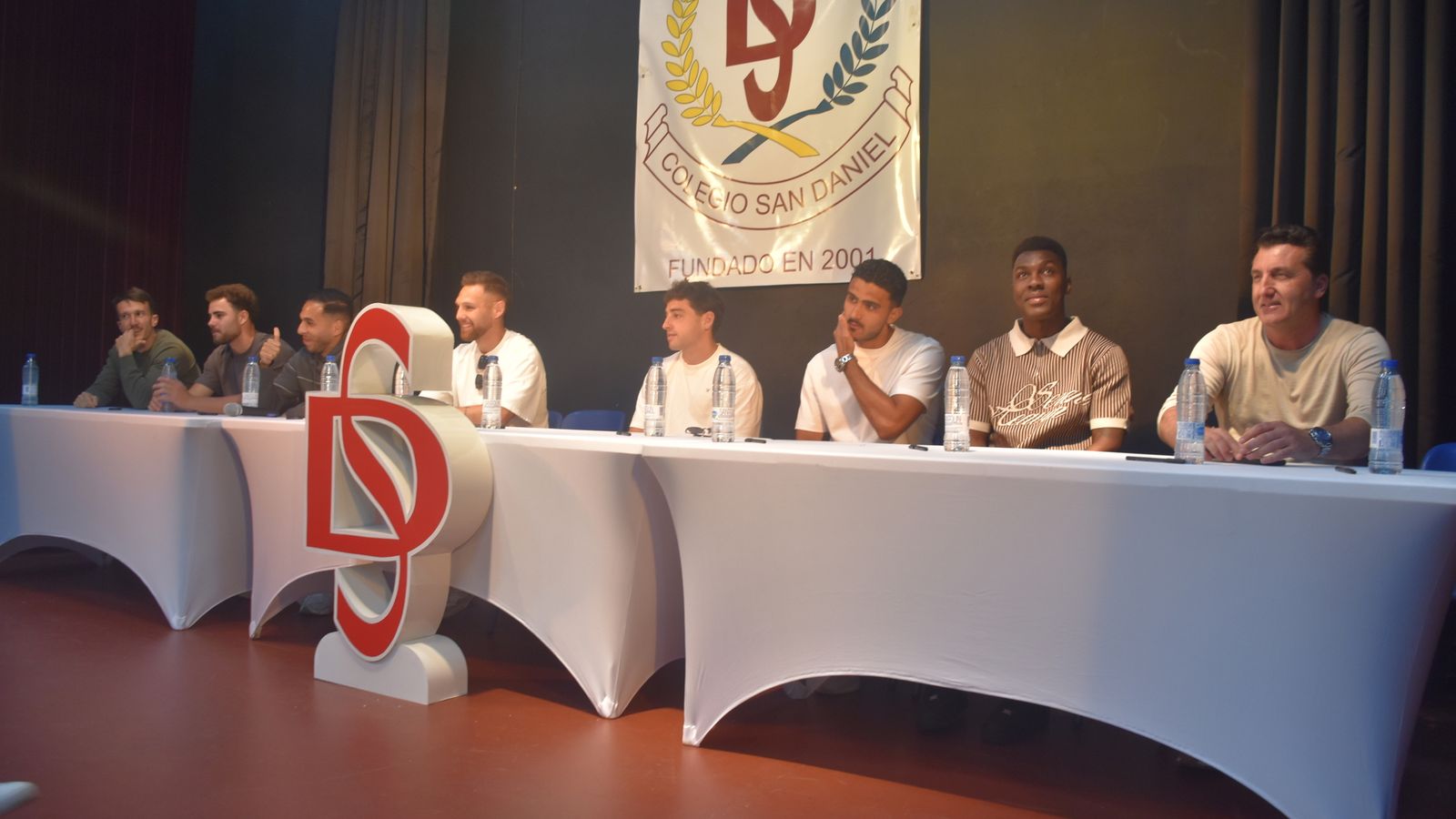 La AD Ceuta visita el Colegio San Daniel
