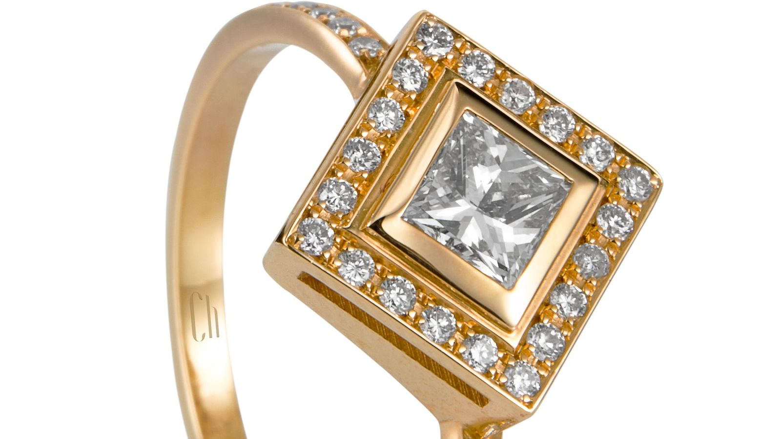 Chocrón reinterpreta su emblemática colección GeometriCh con nuevas joyas que persiguen el equilibrio estético entre lo racional y lo sensible Chocrón reinterpreta su emblemática colección GeometriCh con nuevas joyas que persiguen el equilibrio estético entre lo racional y lo sensible