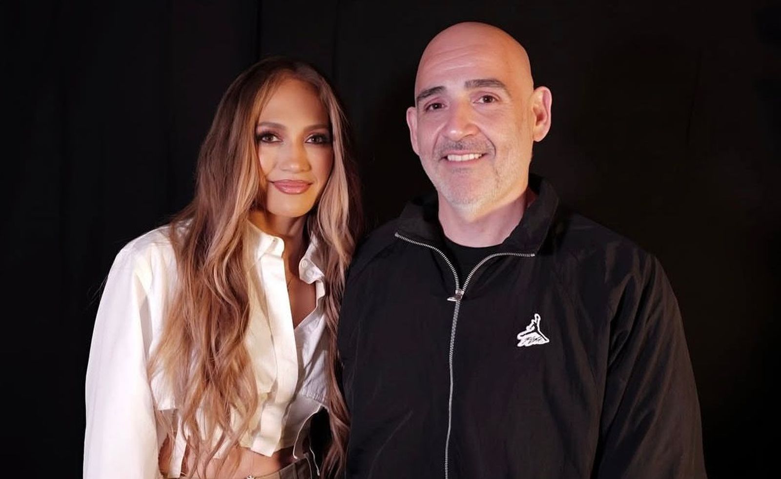 El ceutí Mochi DJ con Jennifer López