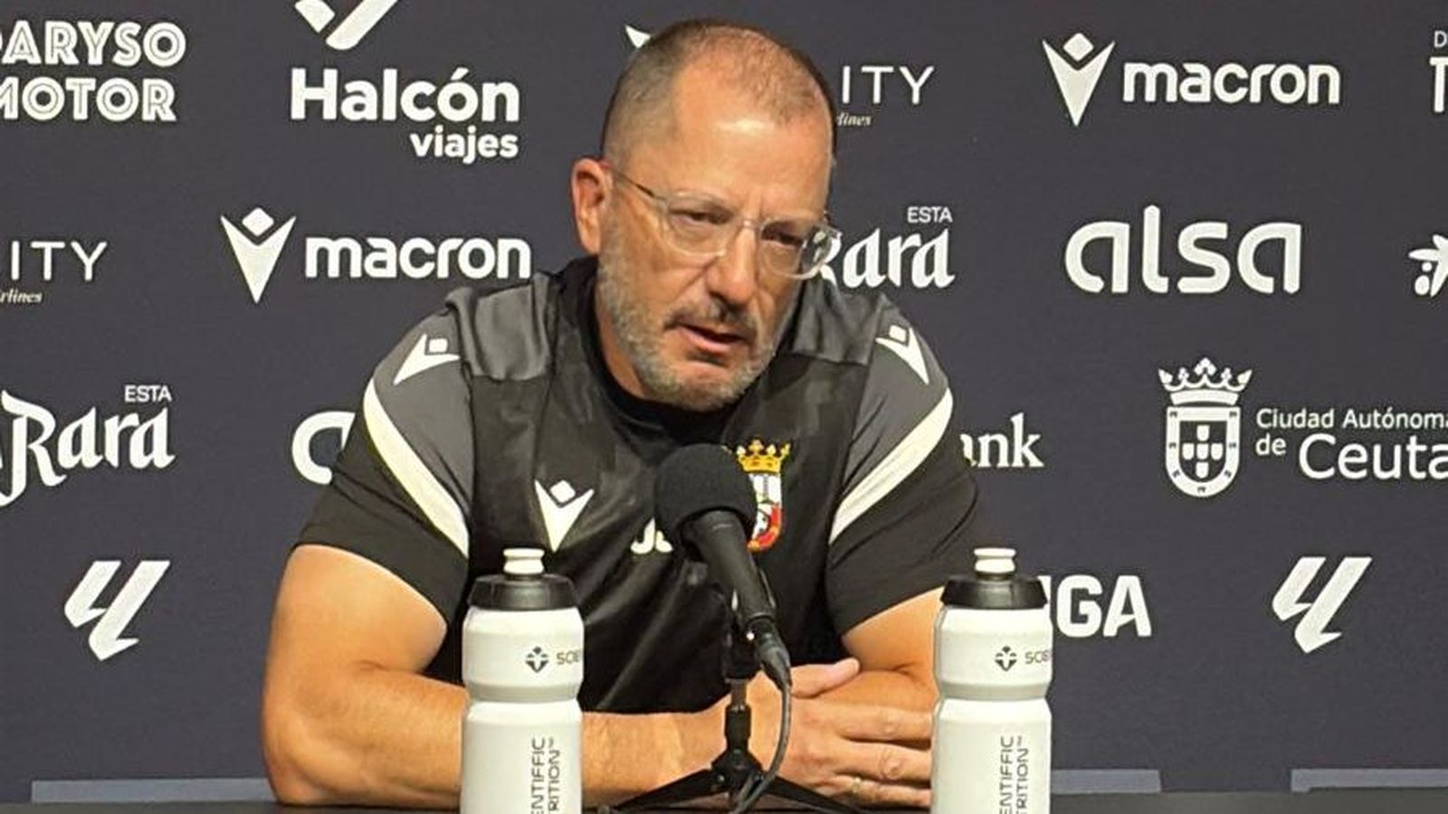 José Juan, en rueda de prensa
