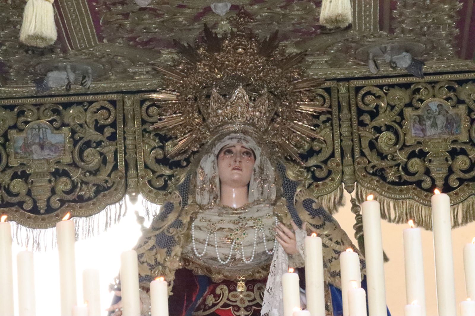 Las Penas conquista el centro de Ceuta con Humildad y Paciencia. / FOTO REDUAN