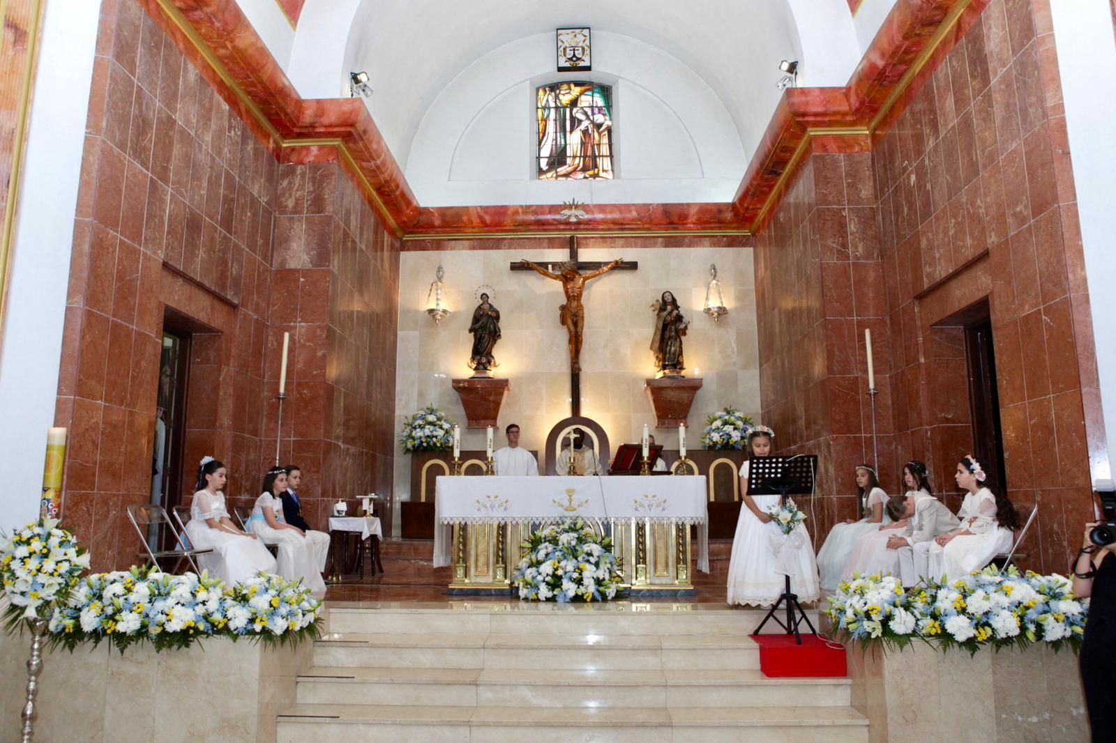 Comuniones en la Parroquia de Santa Teresa de Jesús