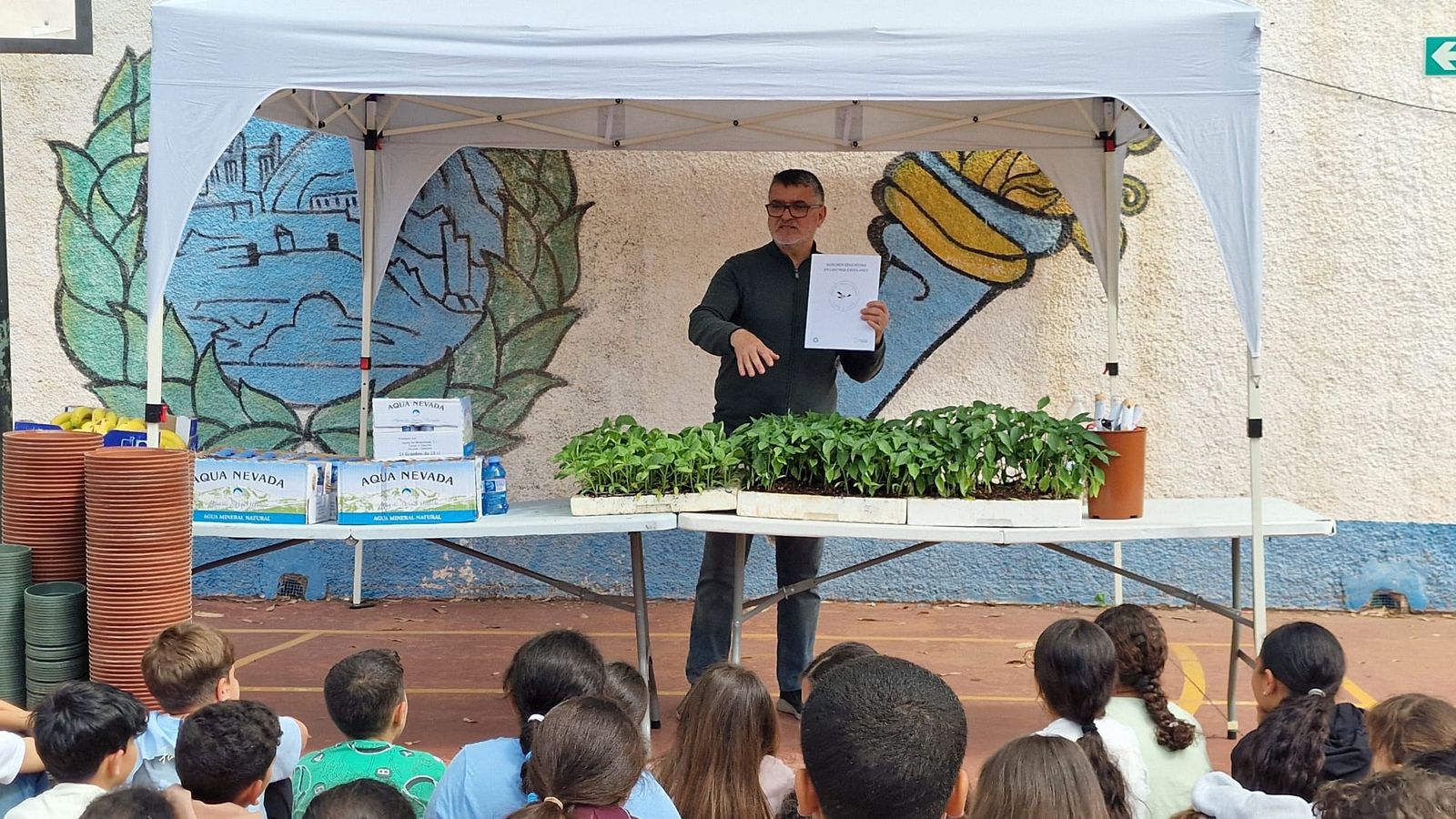 Los alumnos recibieron formación medioambiental por parte de especialistas en la materia