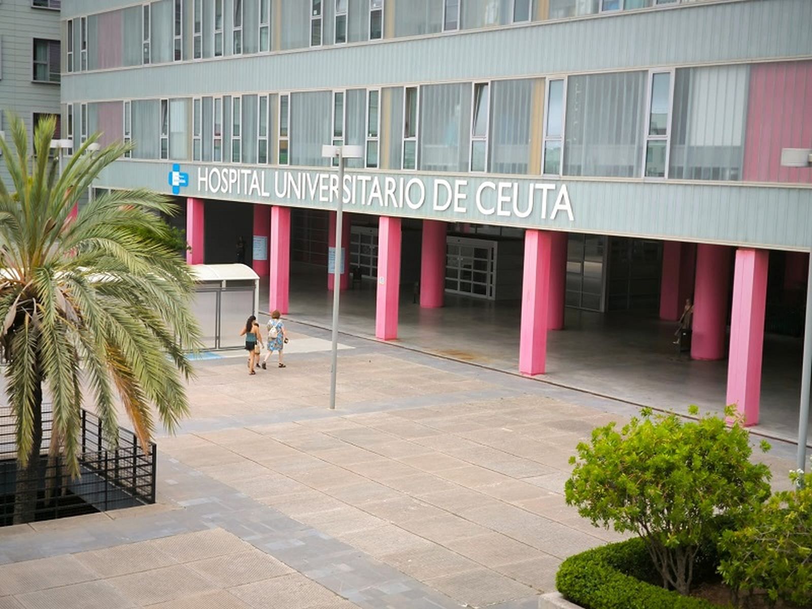 Puerta del Hospital Universitario. / FOTO NICOL’S