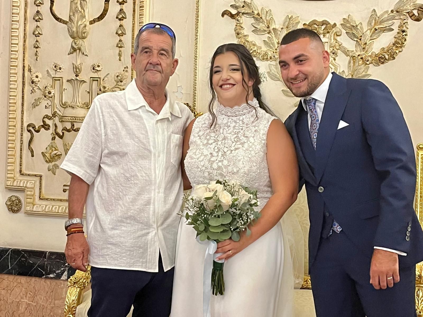 Omar y Claudia sellan su amor en el Salón del Trono