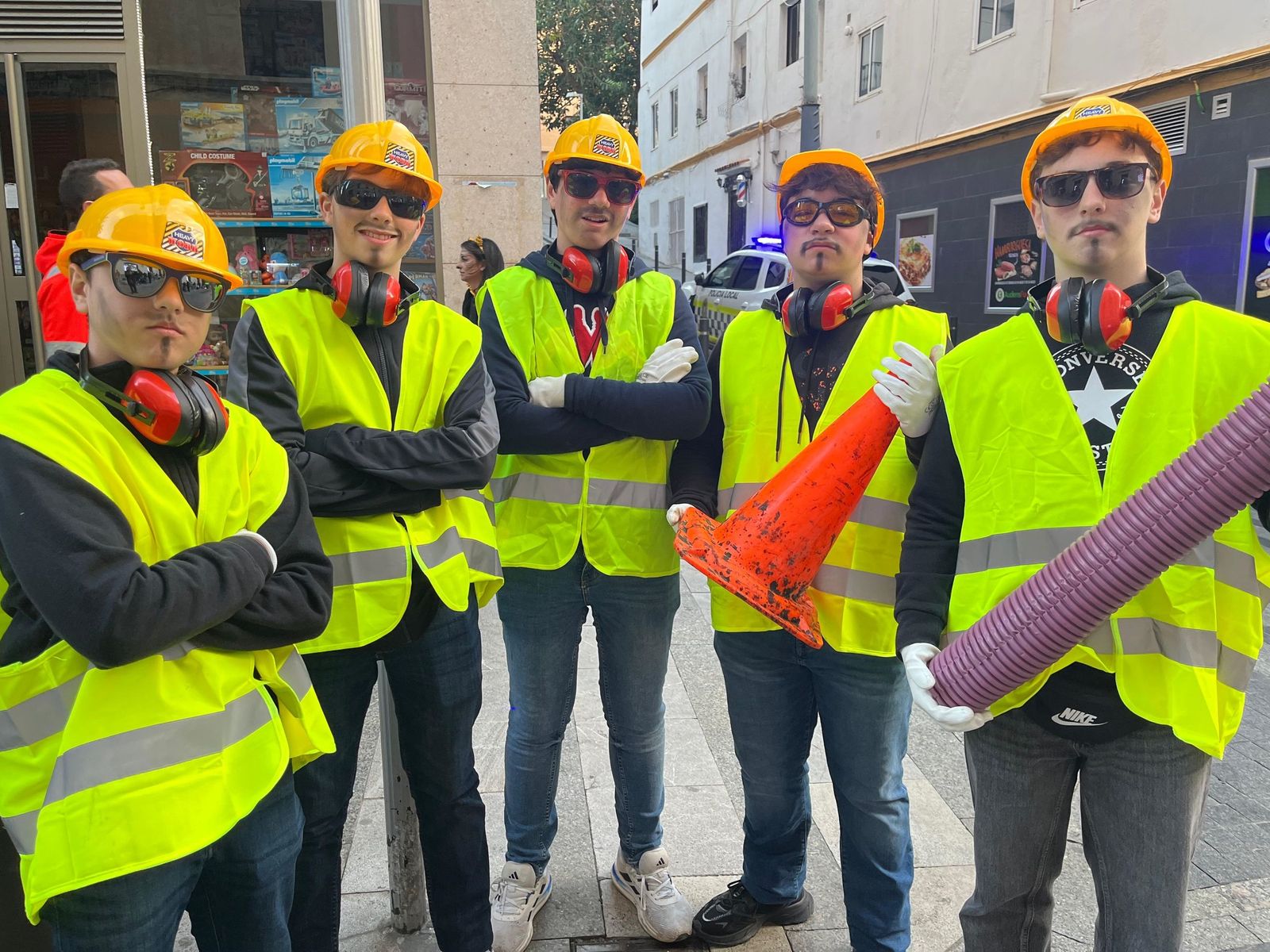El Carnaval llena de color y ruido las calles del centro