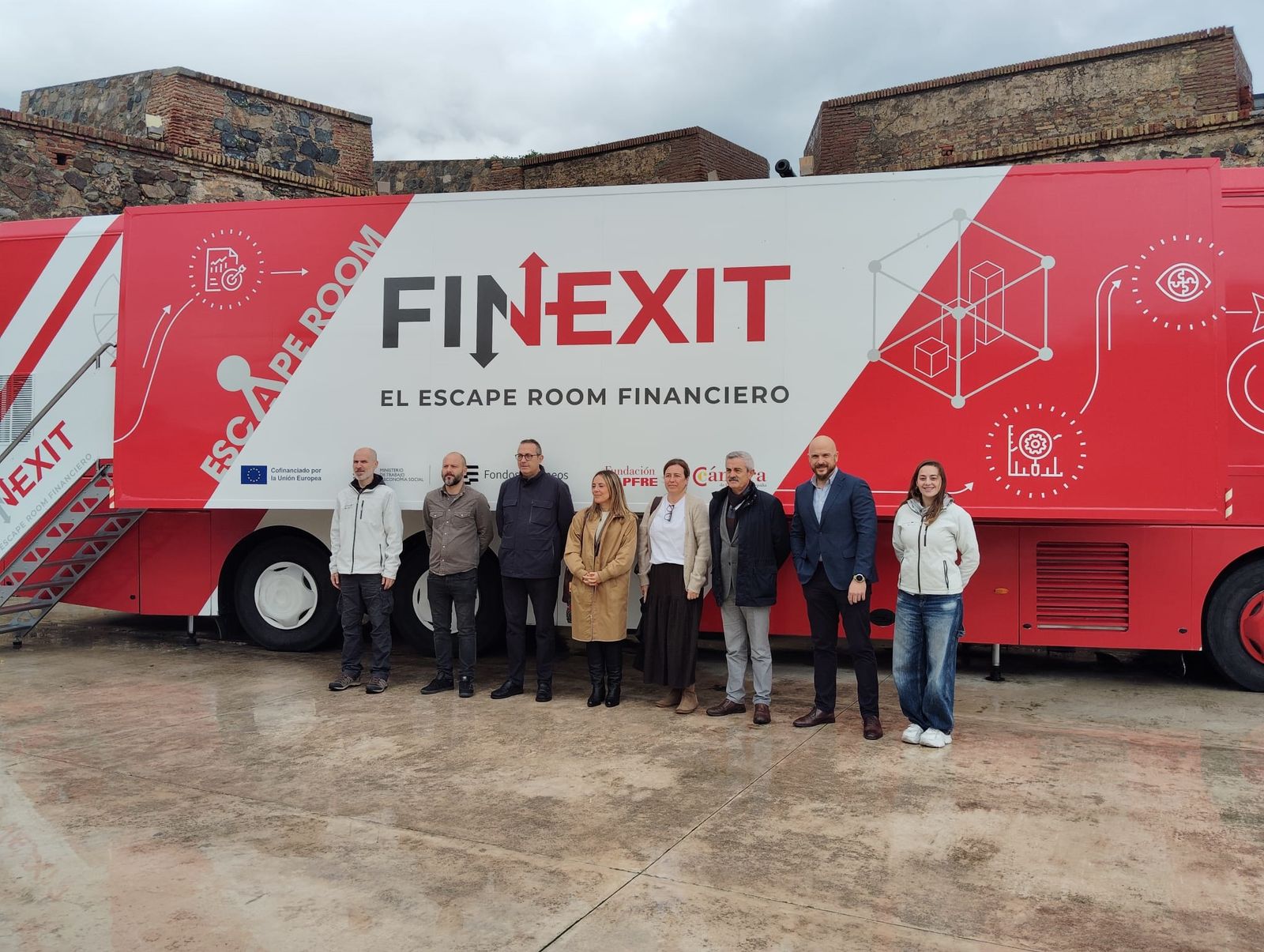 FINEXIT reta al alumnado del IES Clara Campoamor a escapar con educación financiera