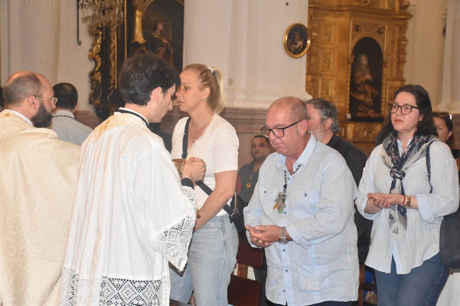 Los rocieros ceutíes cuentan las horas para pisar el camino