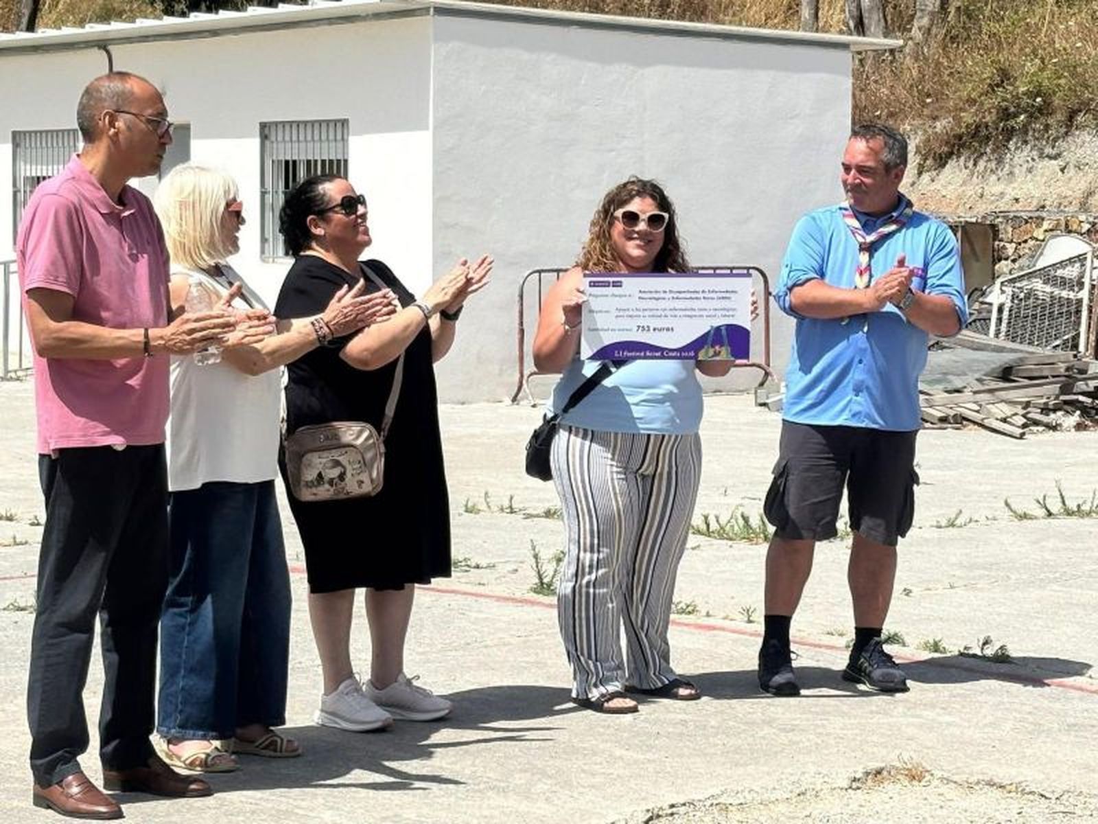 Scouts dona 753 euros a ADEN gracias al Festival Scout de Ceuta