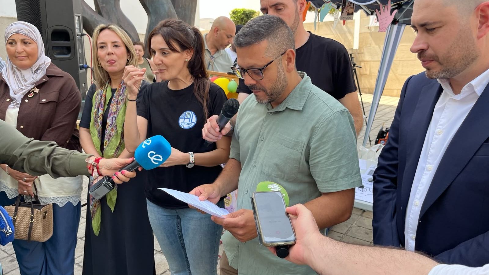 Lectura del manifiesto redactado con motivo del Día Nacional
