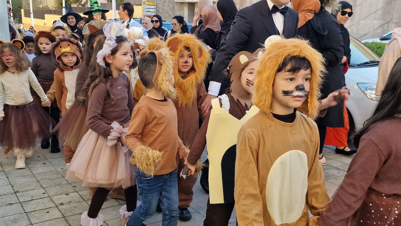 El CEIP 'Ciudad de Ceuta' vibra con su cabalgata de carnaval