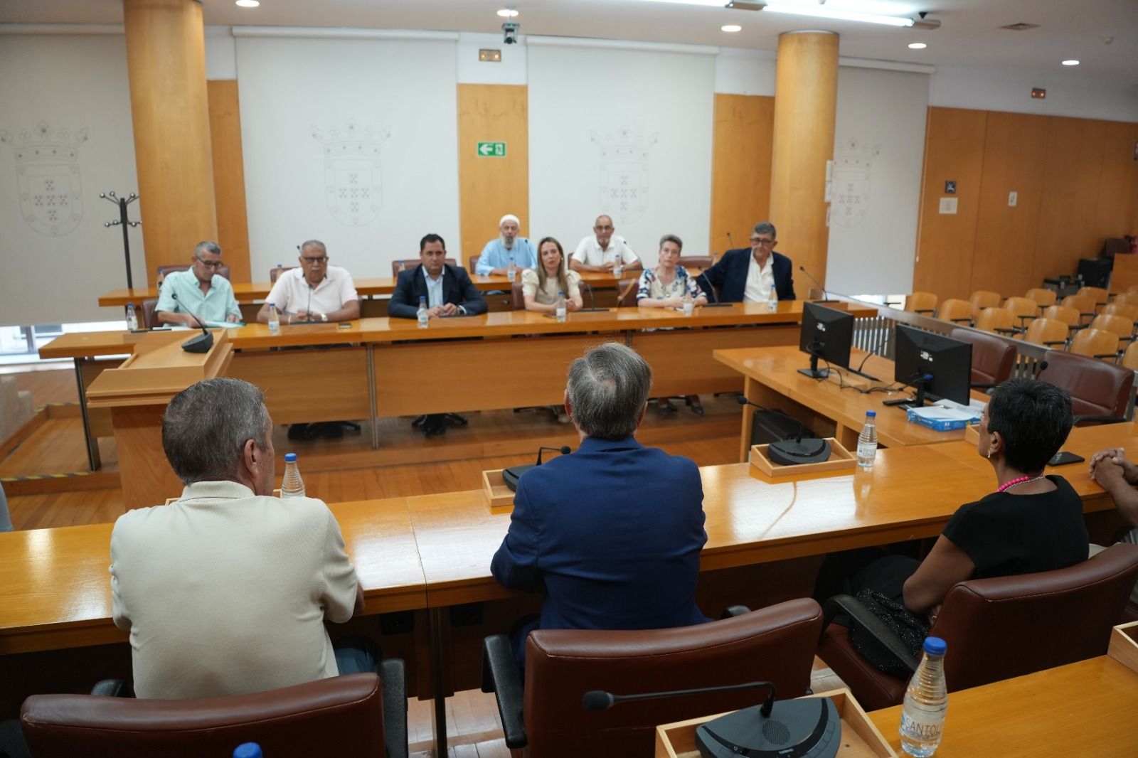 Un momento del encuentro celebrado en el Palacio de la Asamblea entre el presidente Vivas y las comunidades religiosas