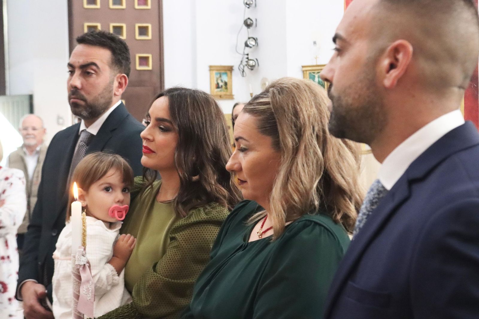 FOTOGALERÍA | Fabiola recibe el Sacramento del Bautismo en Santa Teresa